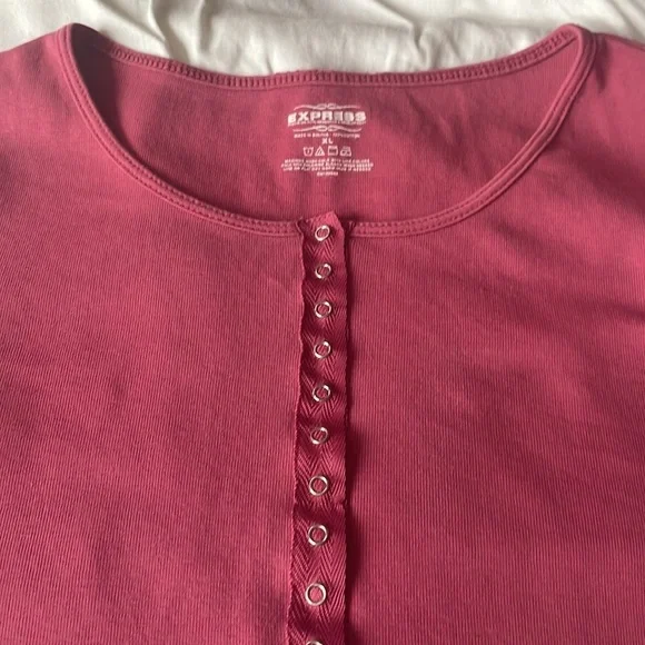 Express Light Mauve Polo Style Casual Top. XL - Picture 2 of 9
